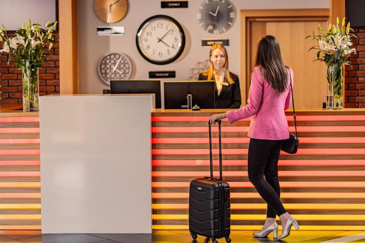 Mercure Wiazowna Brant エクステリア 写真