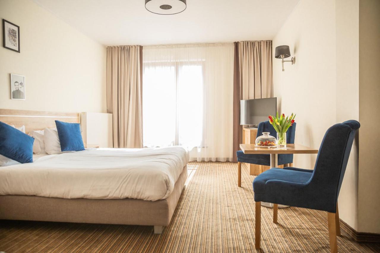 Mercure Wiazowna Brant エクステリア 写真
