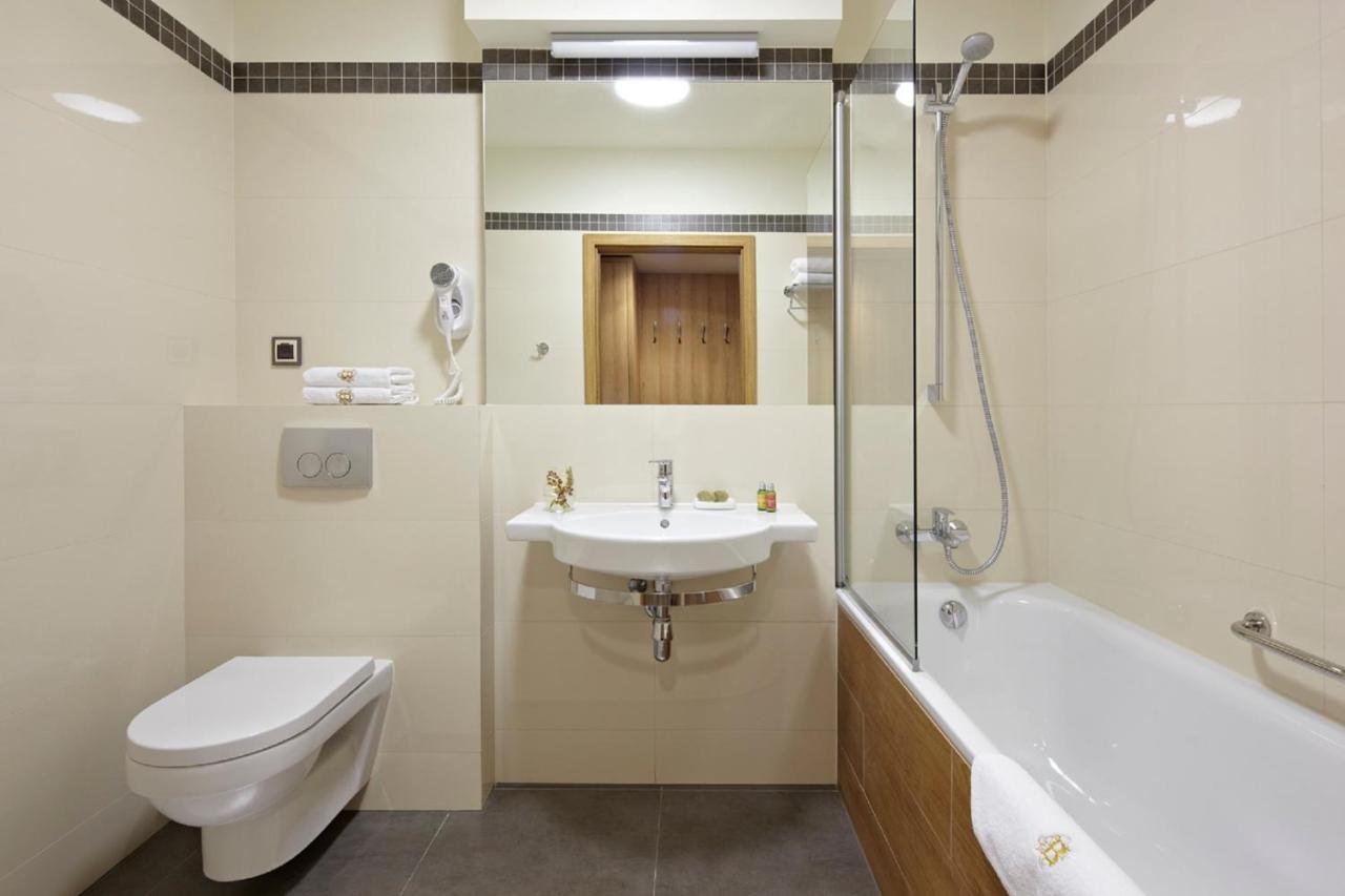Mercure Wiazowna Brant エクステリア 写真